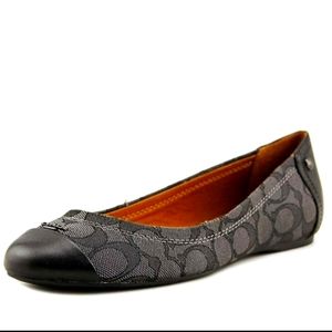 Women's Flats